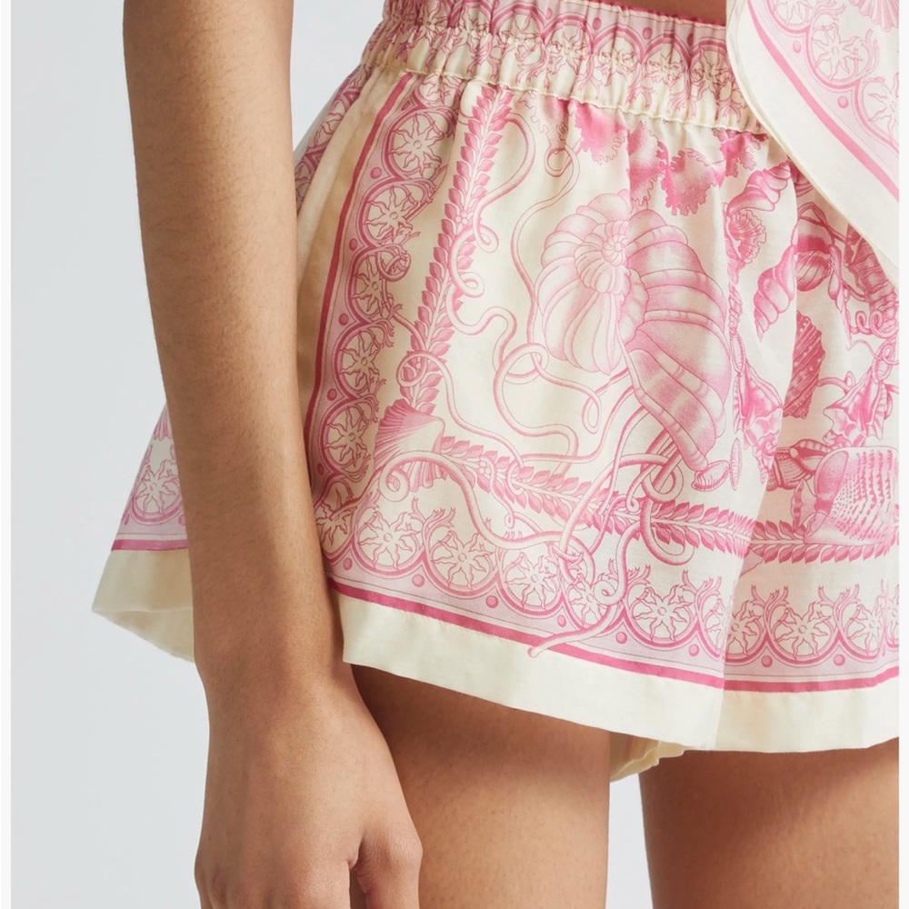 Versace Silk Pink Shorts - Picture 3 of 5